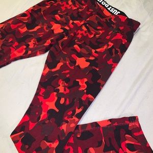 🔥Nike Red Camo Leggings